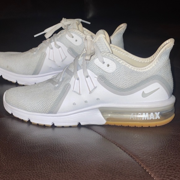 NIKE airmax - Picture 3 of 7